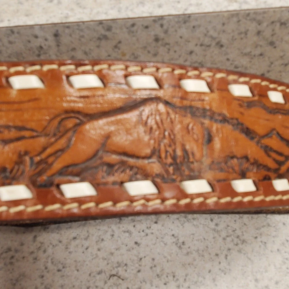 VTG Hand Tooled Leather Belt Mens SZ 40 Buffalo Hunt Topstitch Removeable Buckle